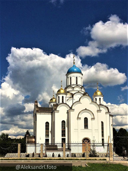 Фотографии из храма Первосвятителей Московских в Горках Ленинских